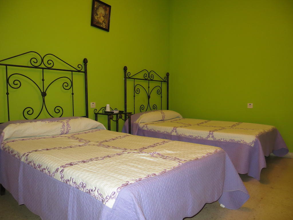 Hostal Restaurante Reina El Tejar Habitación foto